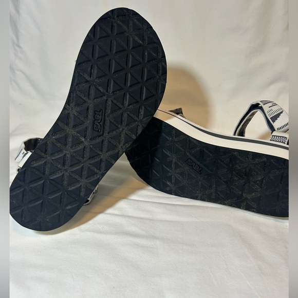 Teva Platform Sandals White Adjustable Straps Size 10 Geometric Gray - Picture 7 of 16